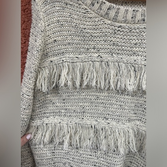 Blu Pepper • Fringe Pullover Sweater, Bohemian. Size Large - Picture 5 of 8